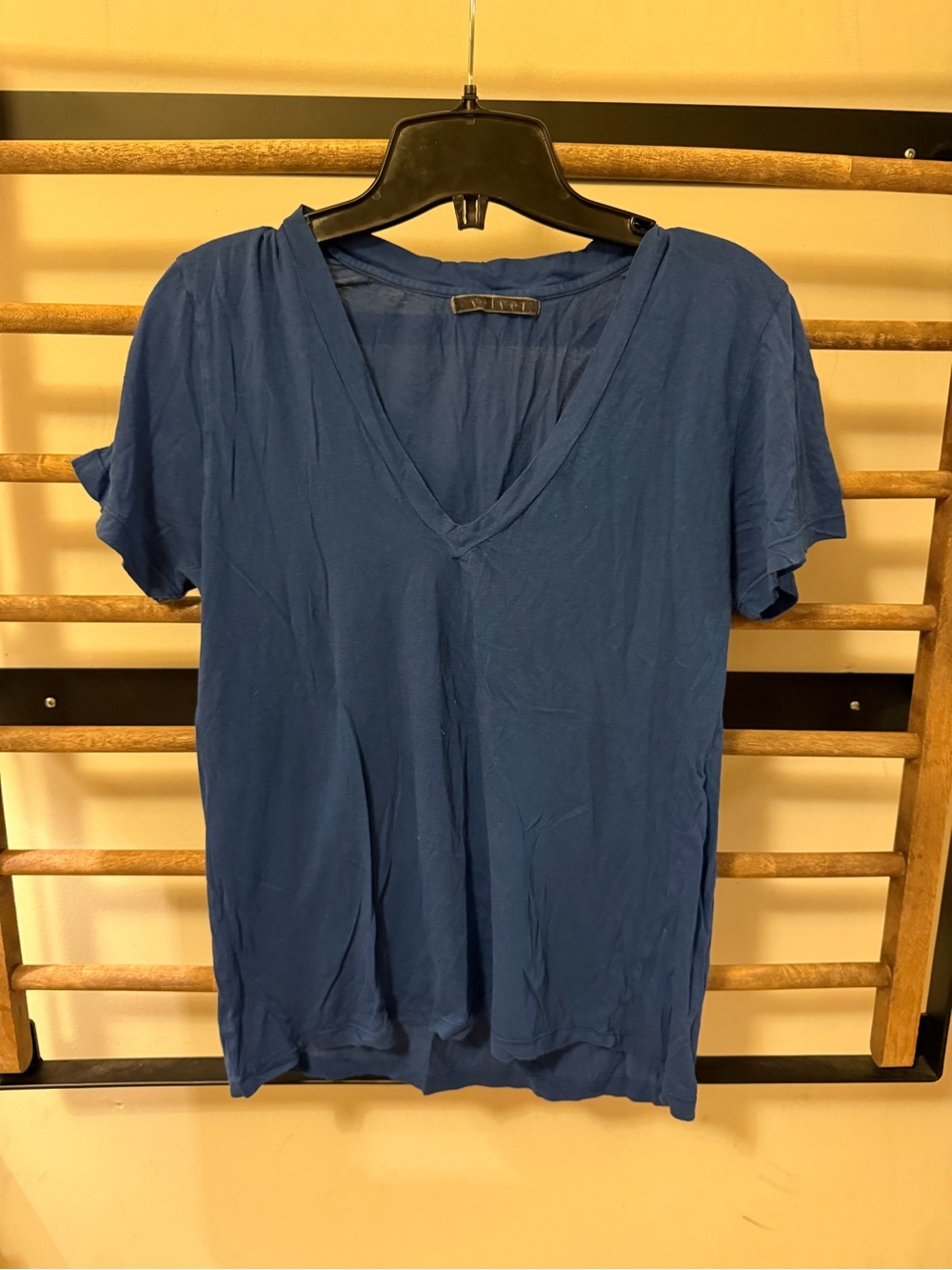 Velvet Women's Short Sleeve V-Neck Top in Blue Slub